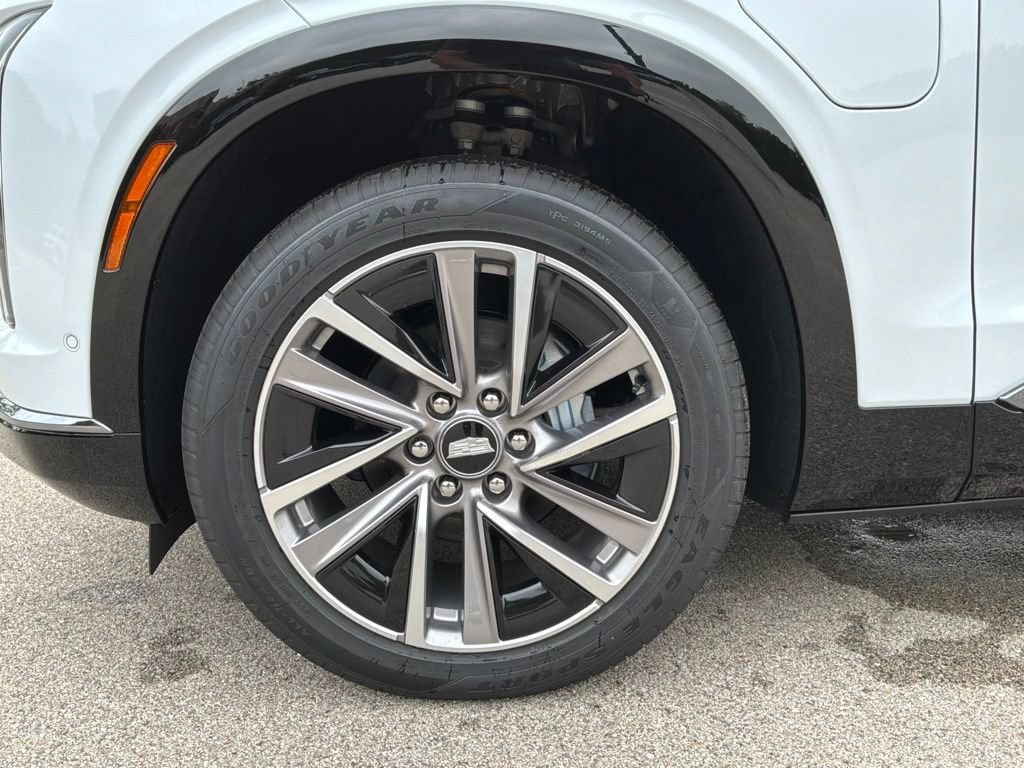 New 2027 Cadillac Vistiq Sport AWD/4WD image 13