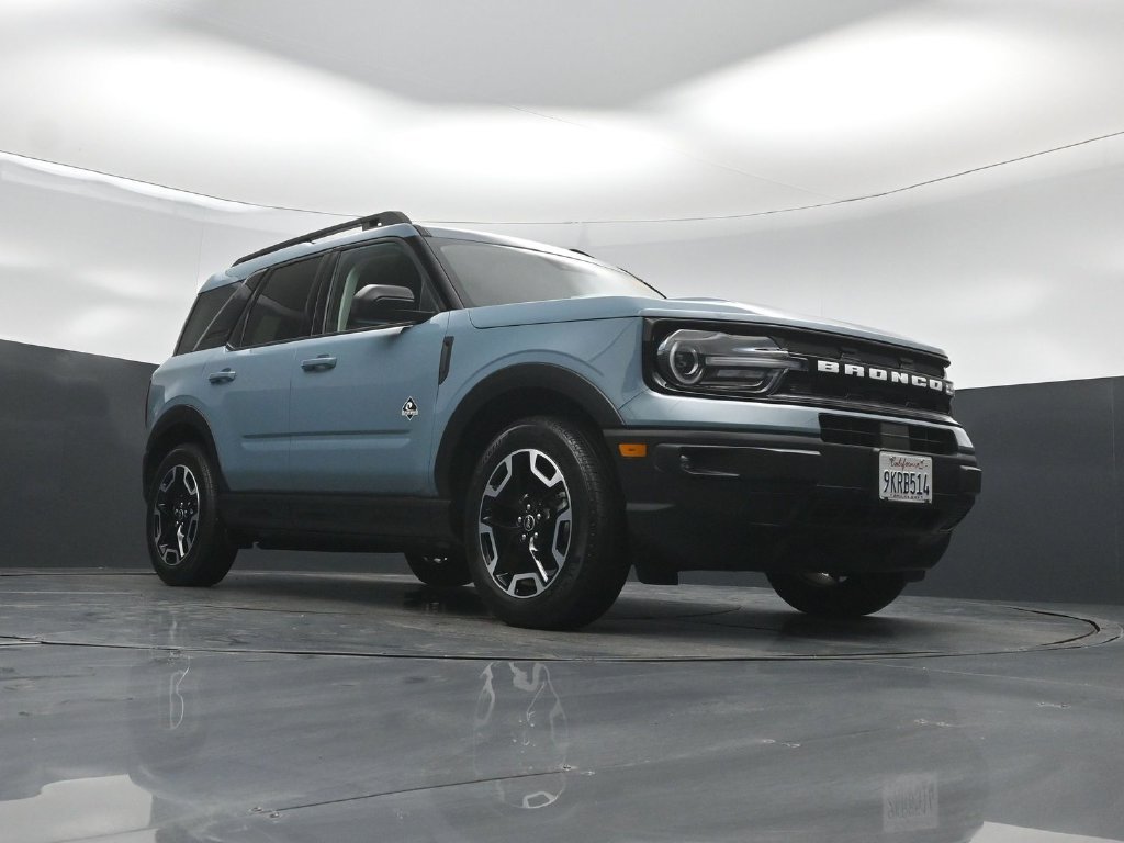 Certified 2023 Ford Bronco Sport Outer Banks w/ Tech Package AWD/4WD image 43