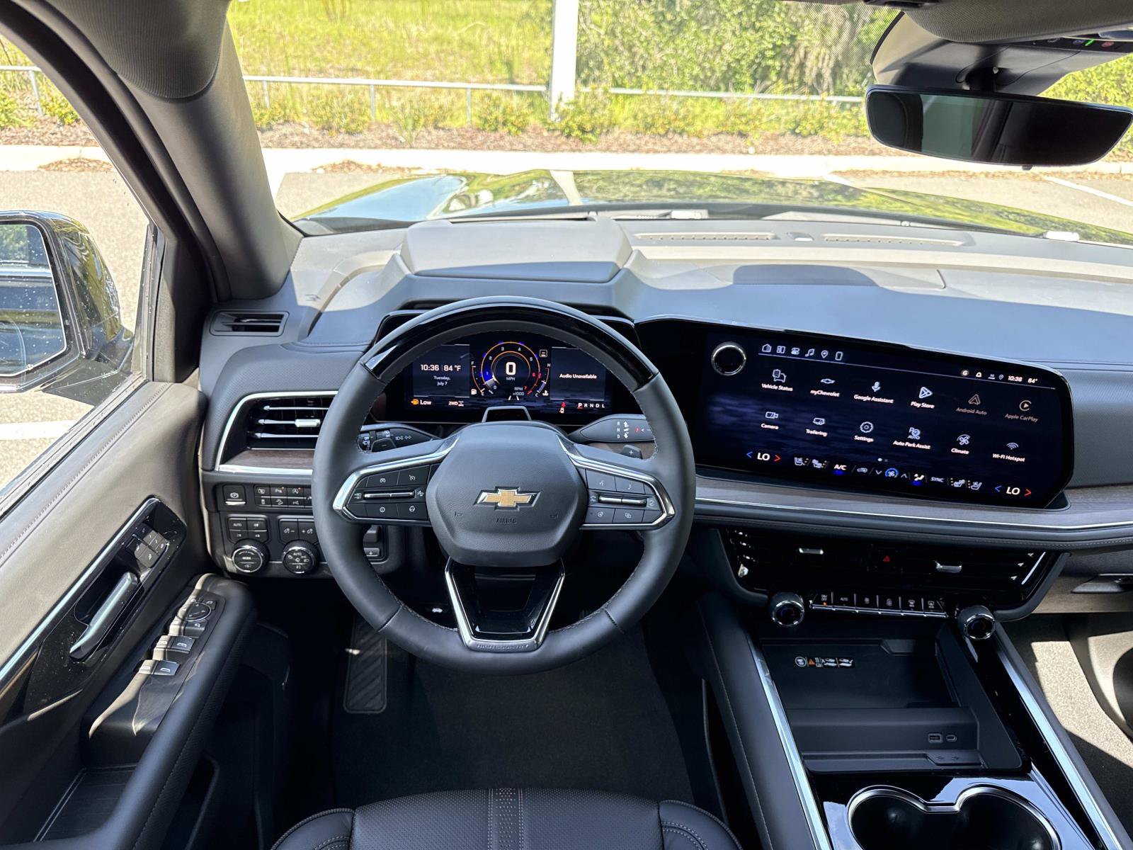 New 2026 Chevrolet Suburban High Country AWD/4WD image 14