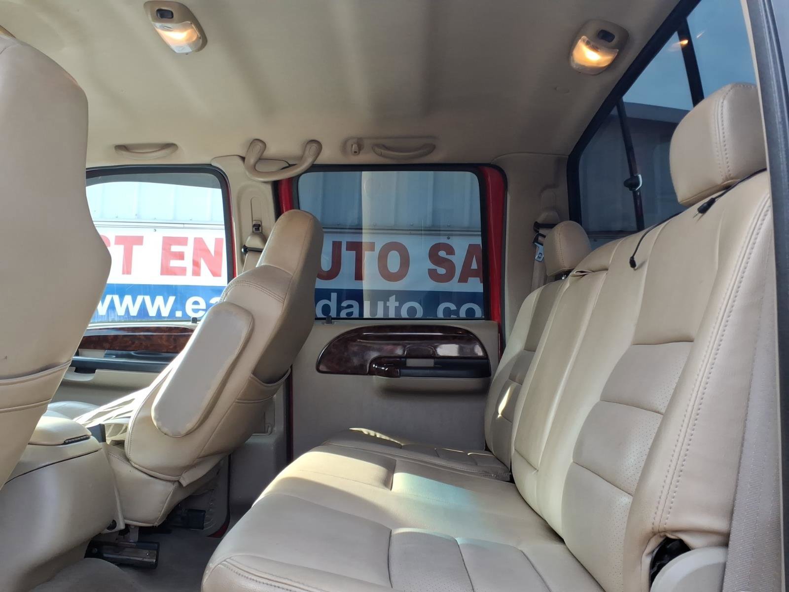 Used 2007 Ford F250 Lariat image 10