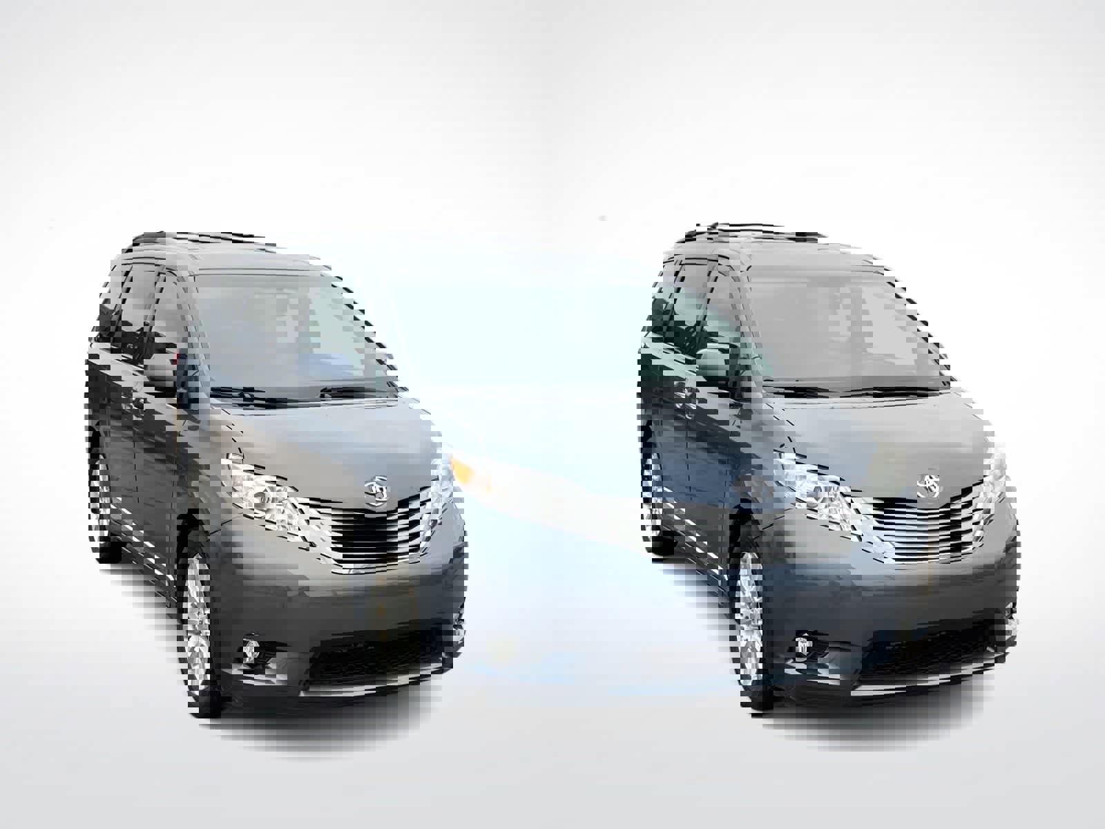 Used 2015 Toyota Sienna XLE Premium image 2