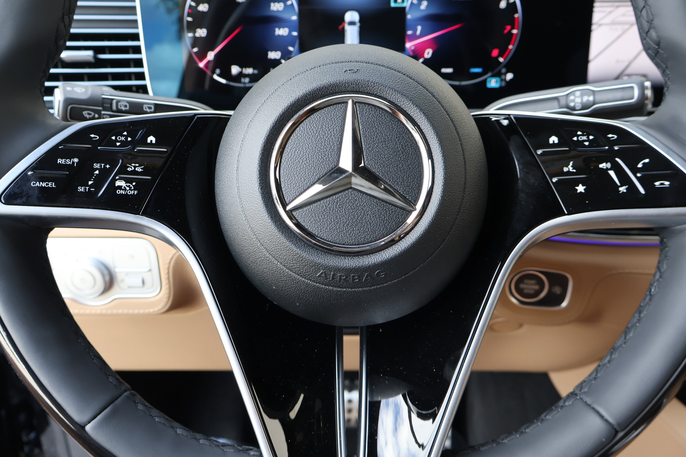 New 2026 Mercedes-Benz GLS 580 4MATIC image 28