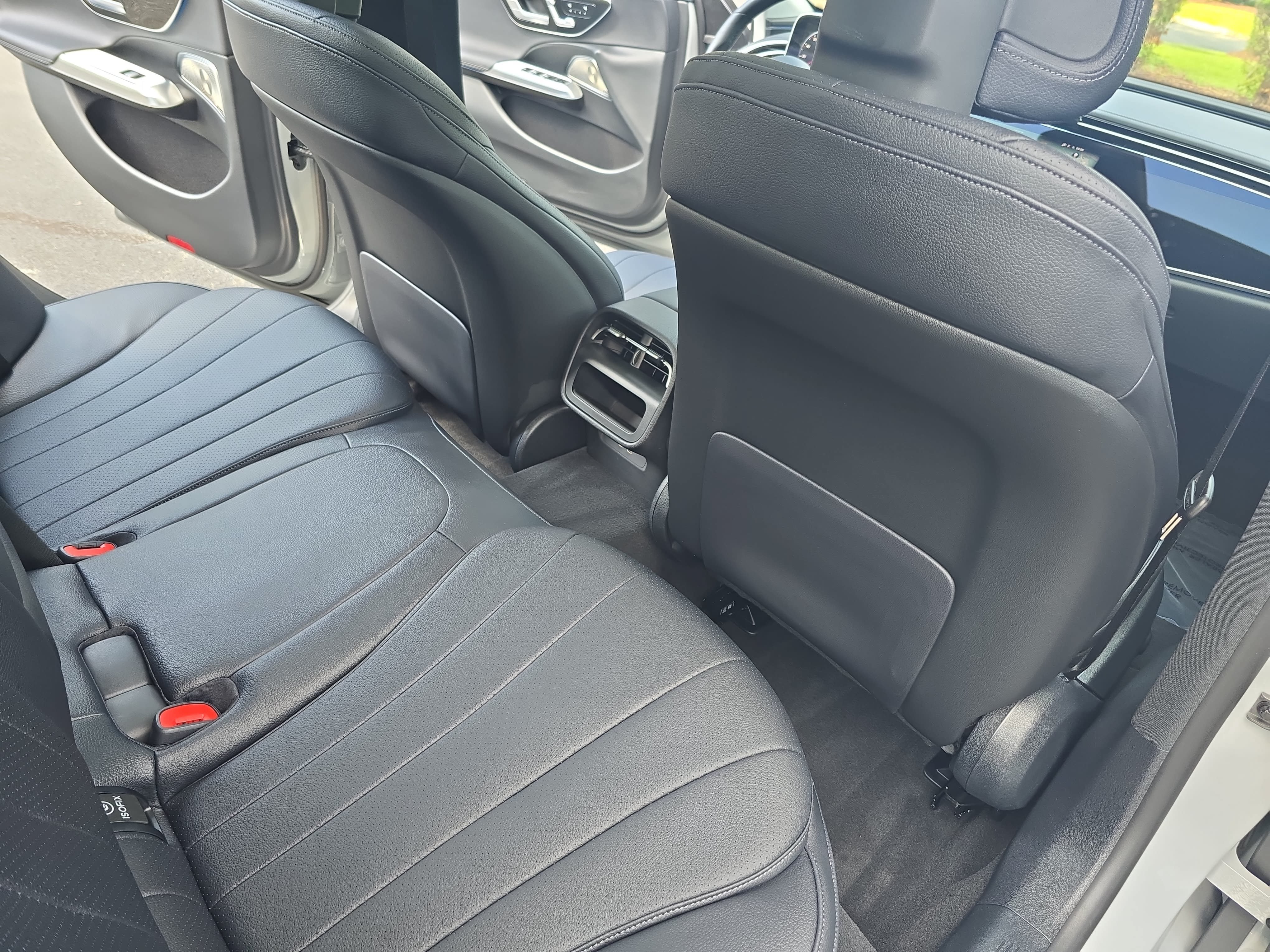 Certified 2025 Mercedes-Benz E 350 4MATIC Sedan image 11