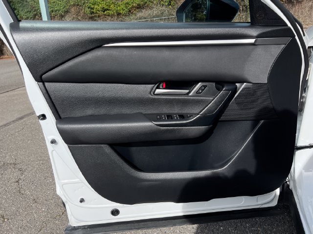 Used 2025 MAZDA CX-50 AWD 2.5 S w/ Preferred Package image 16