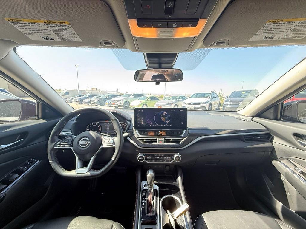 Used 2024 Nissan Altima 2.0 SR FWD image 18
