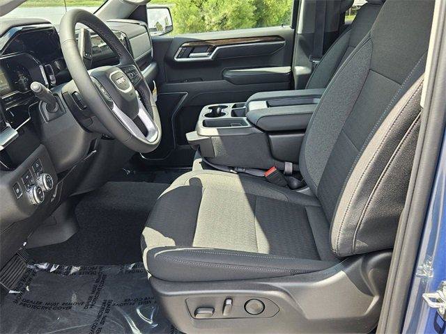 New 2025 GMC Sierra 1500 Elevation image 9
