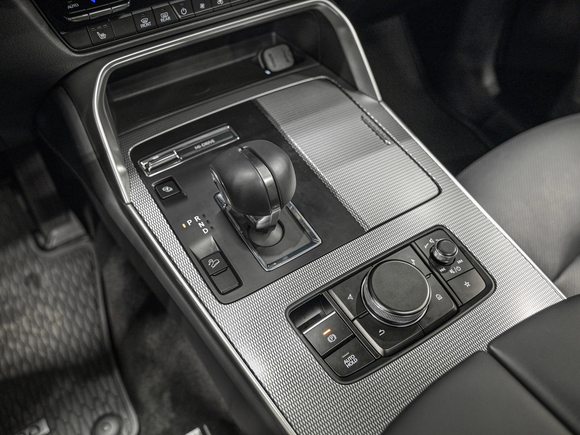 Used 2024 MAZDA CX-90 Plug-In Hybrid w/ Premium Pkg image 24