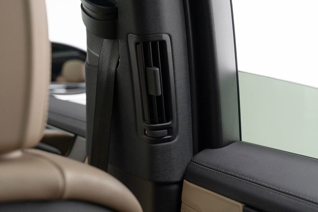 Used 2024 Porsche Cayenne Coupe image 45