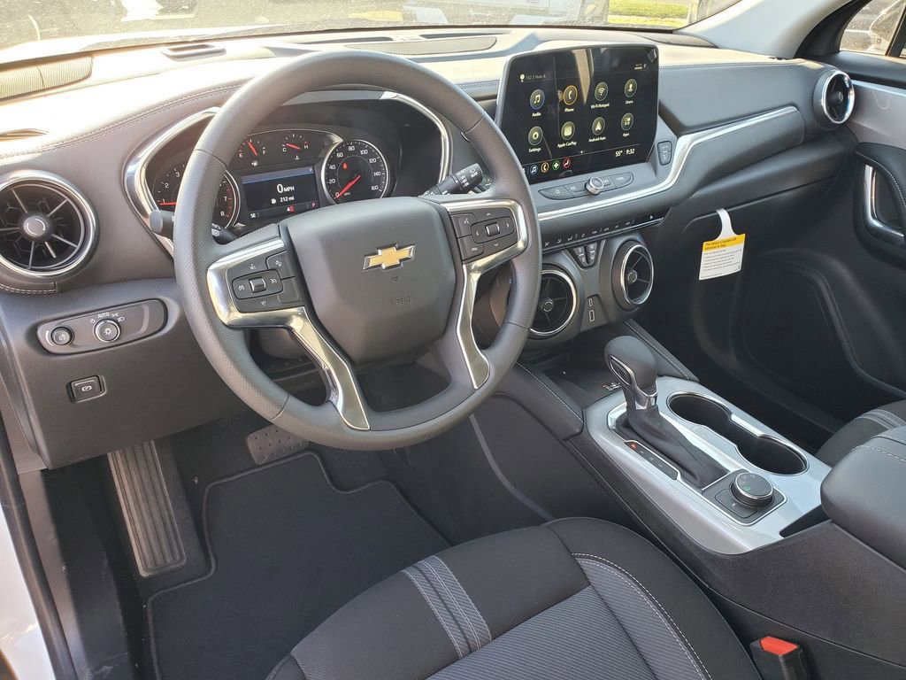 New 2025 Chevrolet Blazer LT w/ Redline Edition image 11