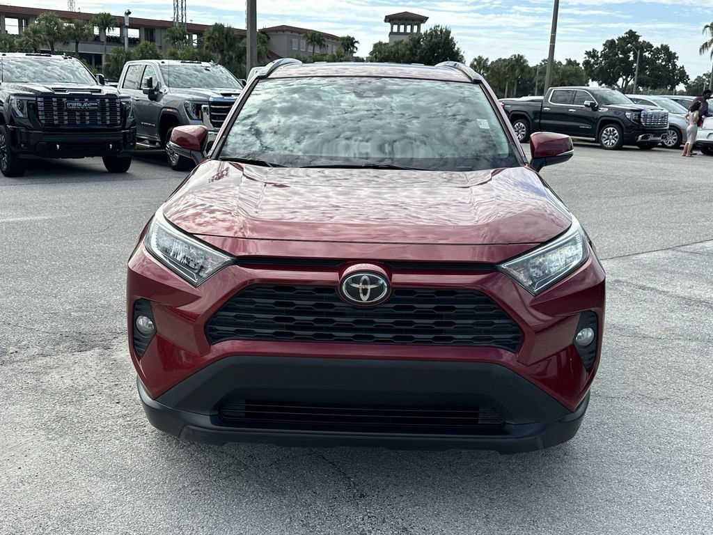 Used 2020 Toyota RAV4 XLE w/ Convenience Package FWD image 3