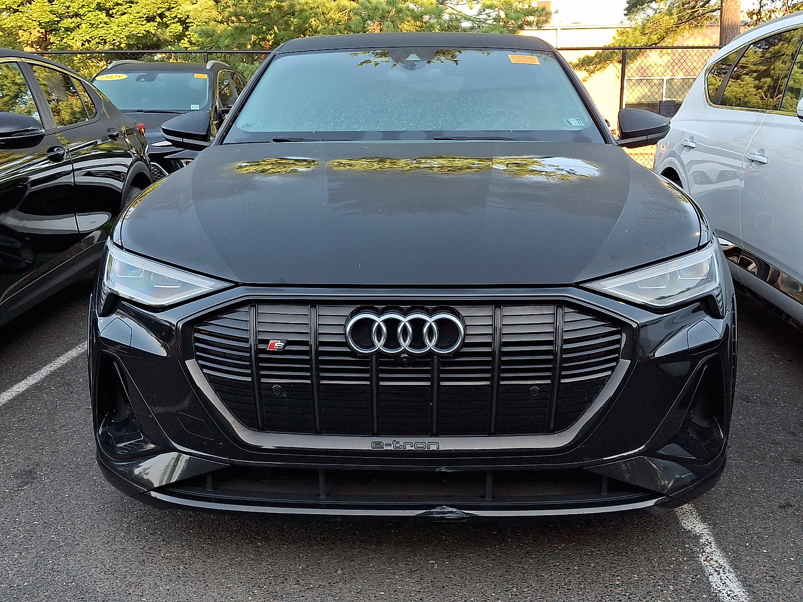 Used 2023 Audi e-tron S Premium Plus w/ Black Optic Package AWD/4WD image 3