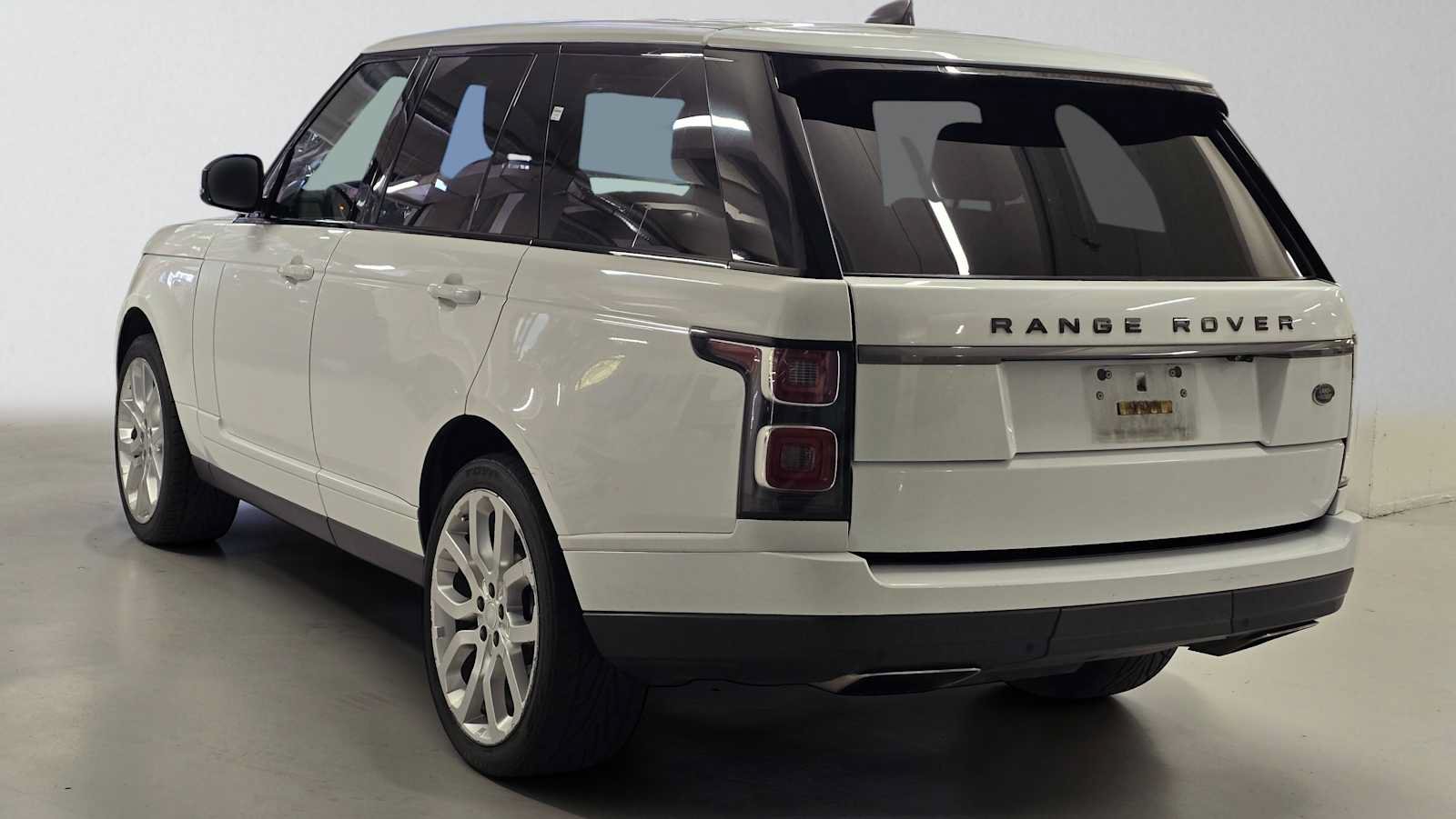 Used 2019 Land Rover Range Rover AWD/4WD image 3