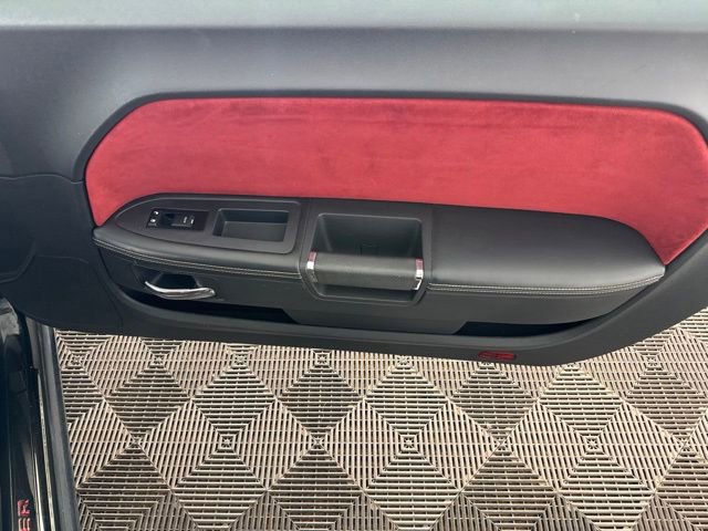 Used 2013 Dodge Challenger SRT8 w/ Harman Kardon Audio Group RWD image 23