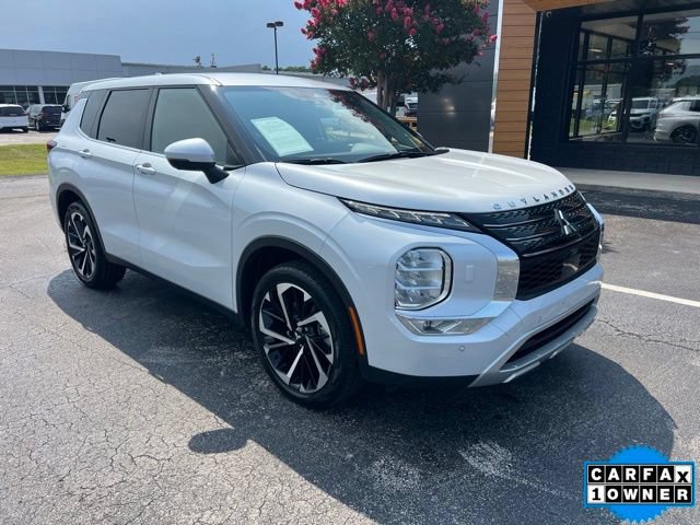 Used 2024 Mitsubishi Outlander SE AWD/4WD video 1