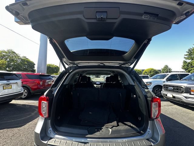 Certified 2023 Ford Explorer XLT w/ Equipment Group 202A AWD/4WD image 40