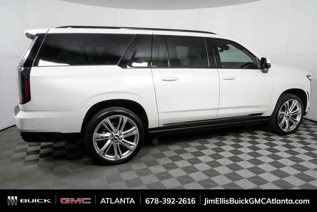 Used 2025 Cadillac Escalade ESV Sport Platinum AWD/4WD image 33
