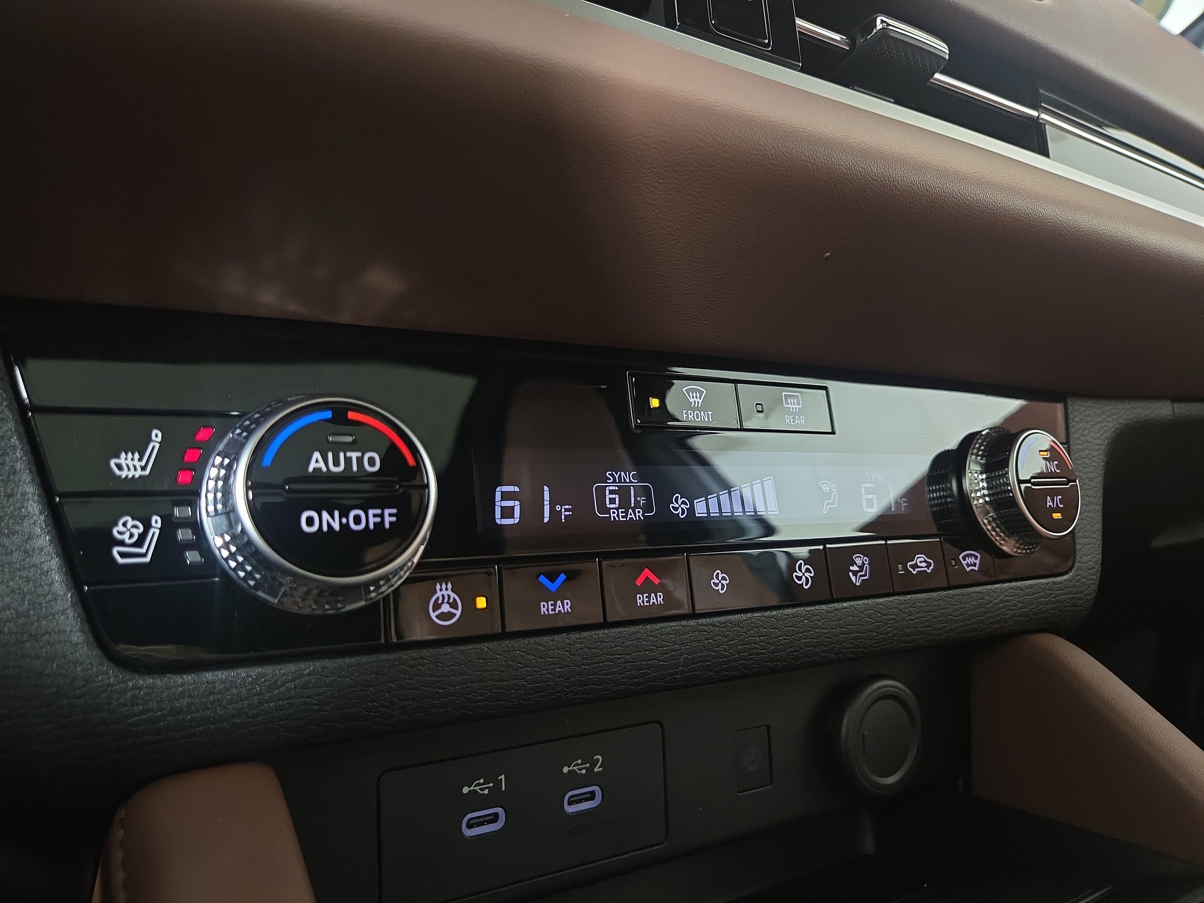 Used 2025 Mitsubishi Outlander SEL image 30