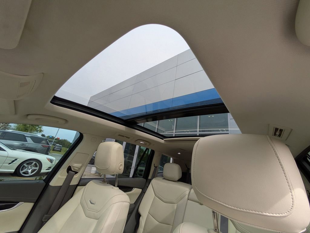 Used 2021 Cadillac XT6 Premium Luxury image 22