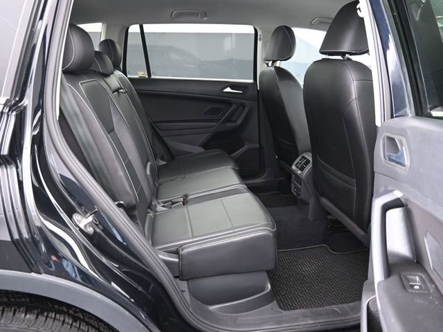 Used 2021 Volkswagen Tiguan SEL image 40
