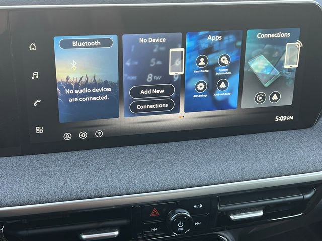 New 2026 Nissan Kicks SV w/ Charging Package image 18