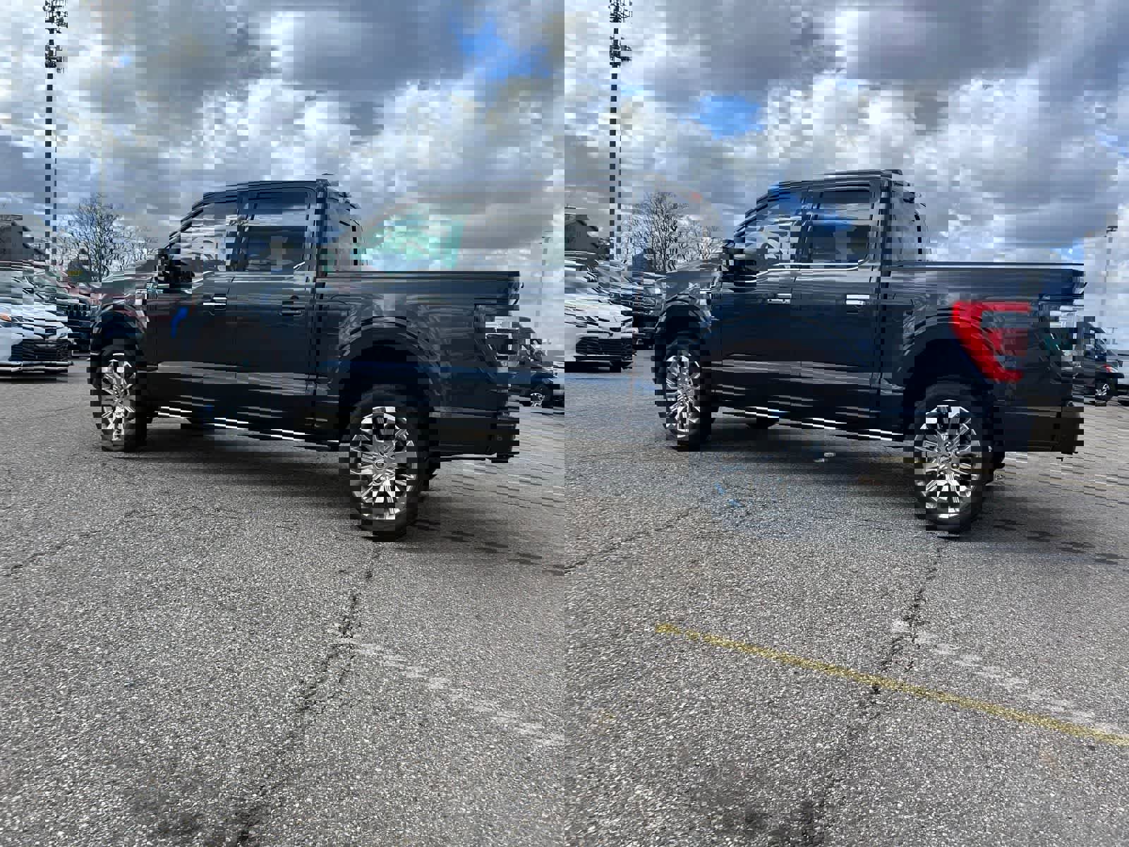 Used 2022 Ford F150 Limited image 28