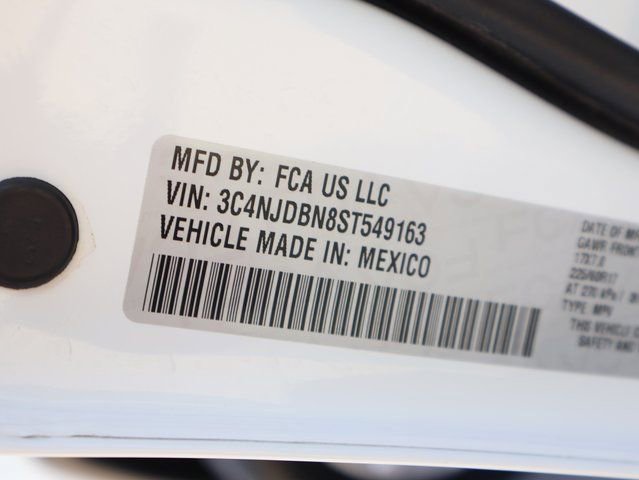 Used 2025 Jeep Compass Latitude w/ Sun & Sound Group image 43