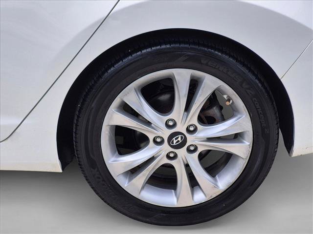 Used 2013 Hyundai Elantra GLS w/ Preferred Pkg FWD image 21