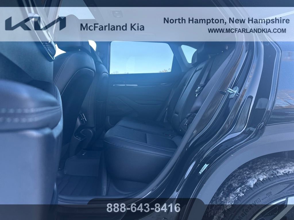 Used 2024 Kia Seltos SX w/ SX Sunroof Package image 13