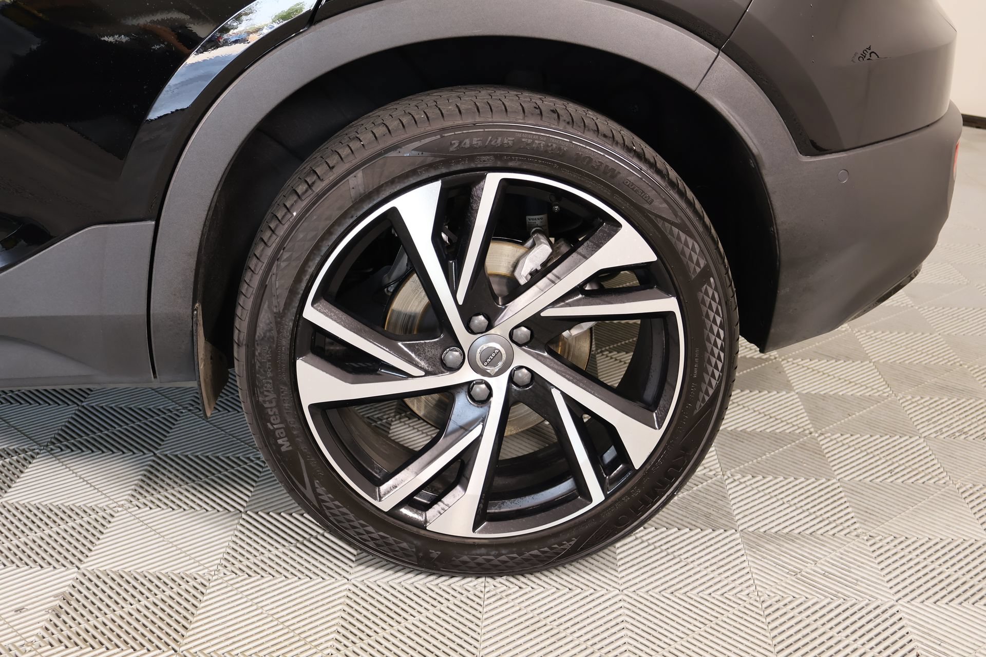 Used 2022 Volvo XC40 T5 R-Design w/ Advanced Package AWD/4WD image 20