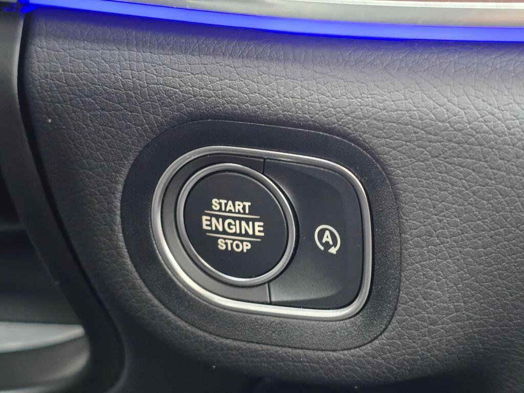 Certified 2025 Mercedes-Benz GLS 580 4MATIC image 43