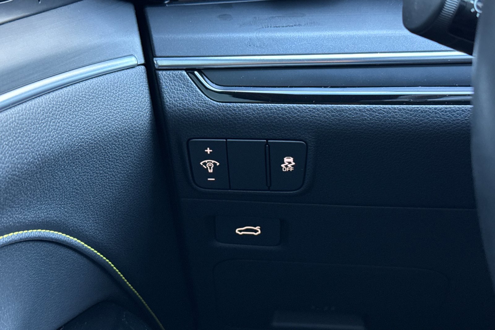 Used 2025 Kia K5 GT w/ GT1 Package image 36