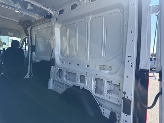 New 2026 Ford Transit 250 148 Medium Roof image 12