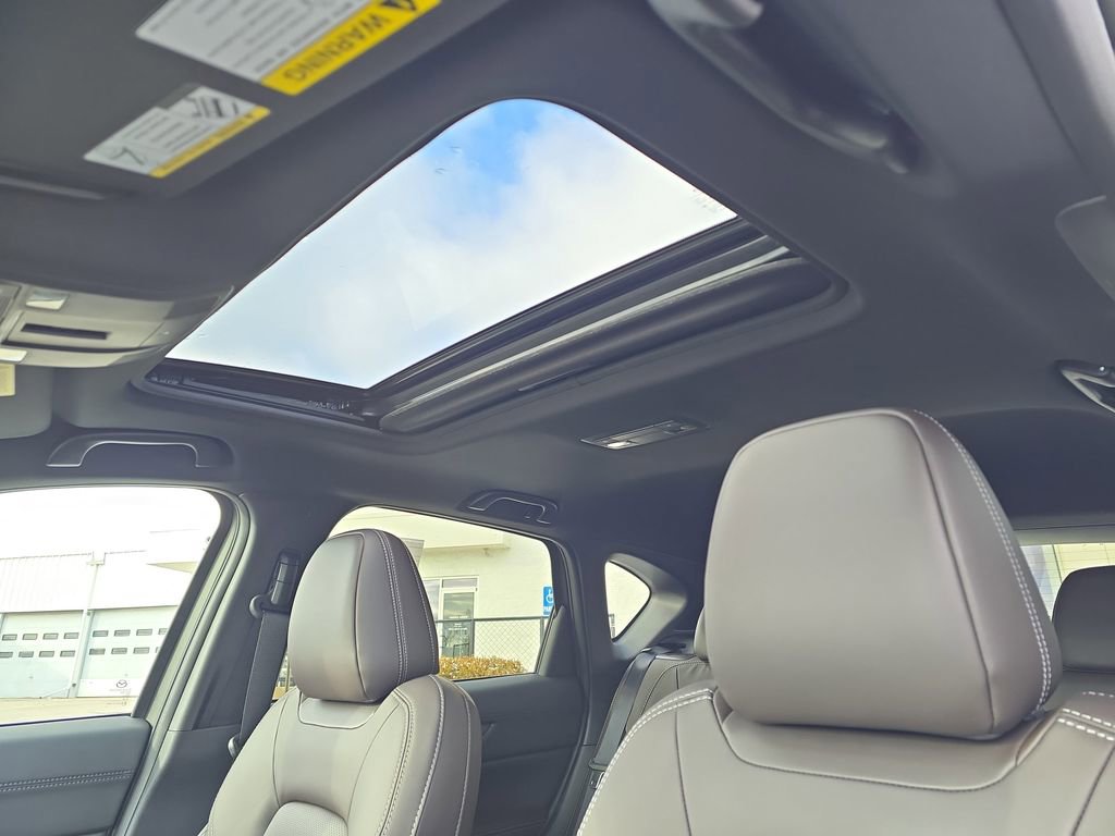 New 2025 MAZDA CX-5 Signature image 12