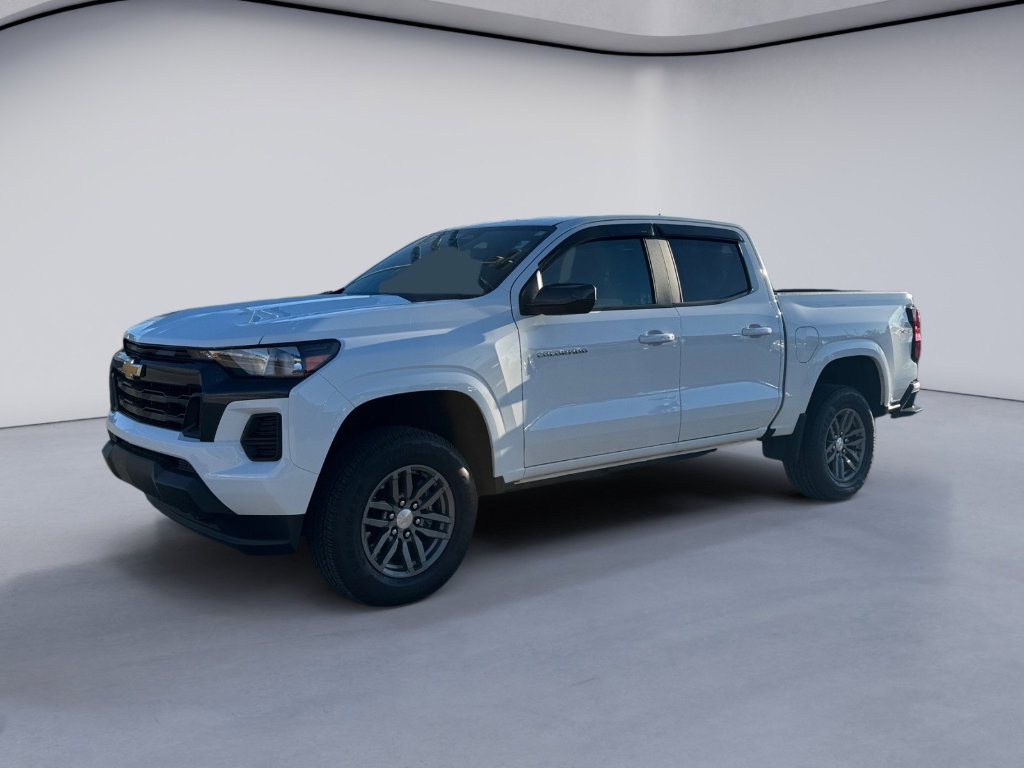 Used 2024 Chevrolet Colorado LT image 1