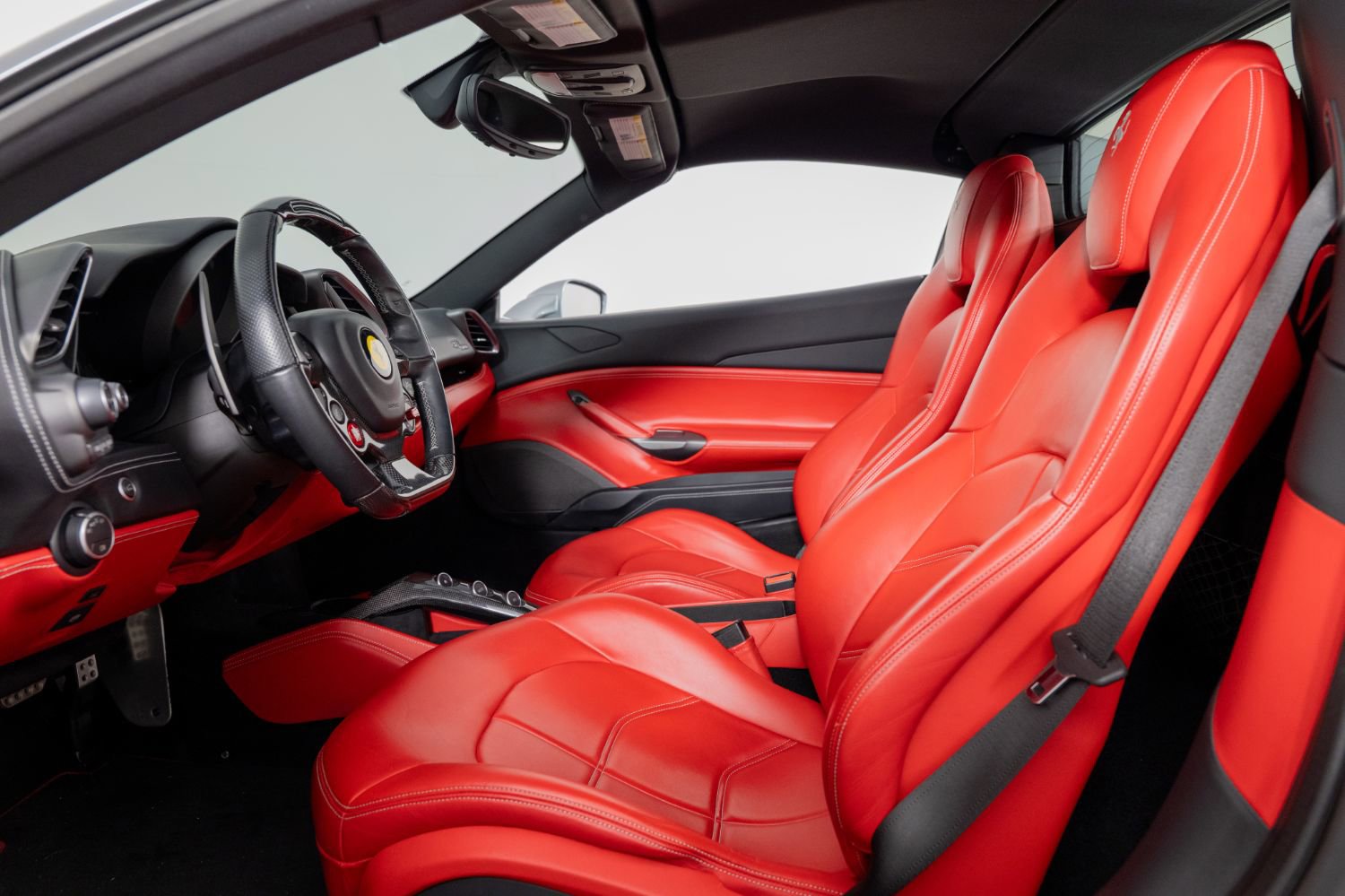 Used 2019 Ferrari 488 Spider image 27
