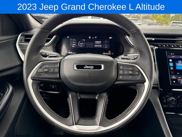 Used 2023 Jeep Grand Cherokee L Laredo AWD/4WD image 19