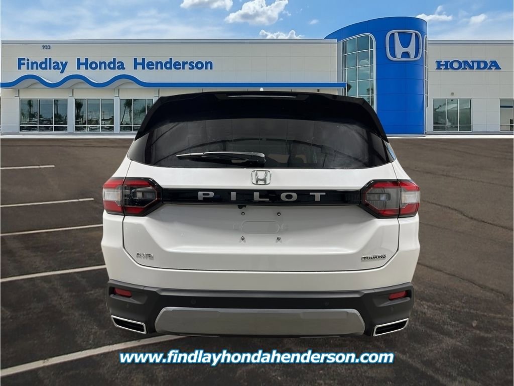 New 2026 Honda Pilot Touring image 4