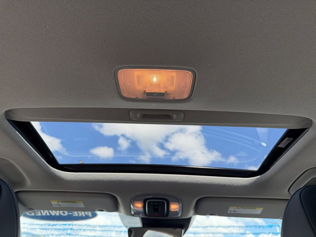 Certified 2023 Hyundai Elantra Limited image 13