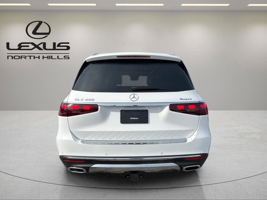 Used 2024 Mercedes-Benz GLS 450 4MATIC image 7