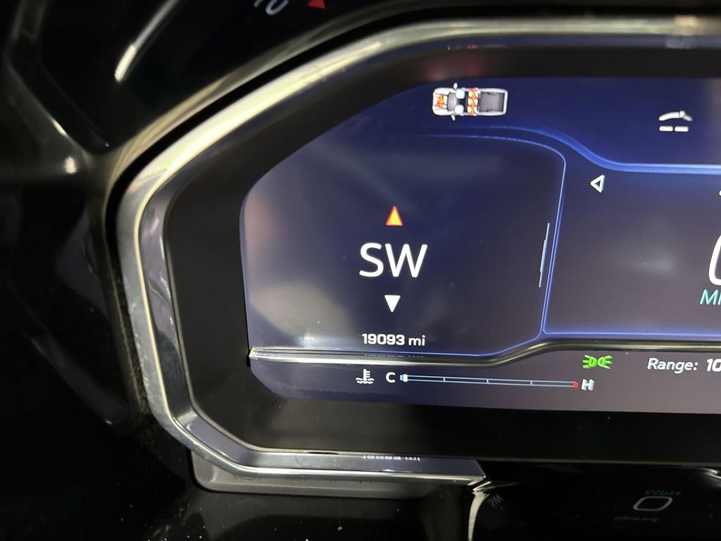 Used 2025 Chevrolet Silverado 2500 LT w/ Trail Boss Package AWD/4WD image 12