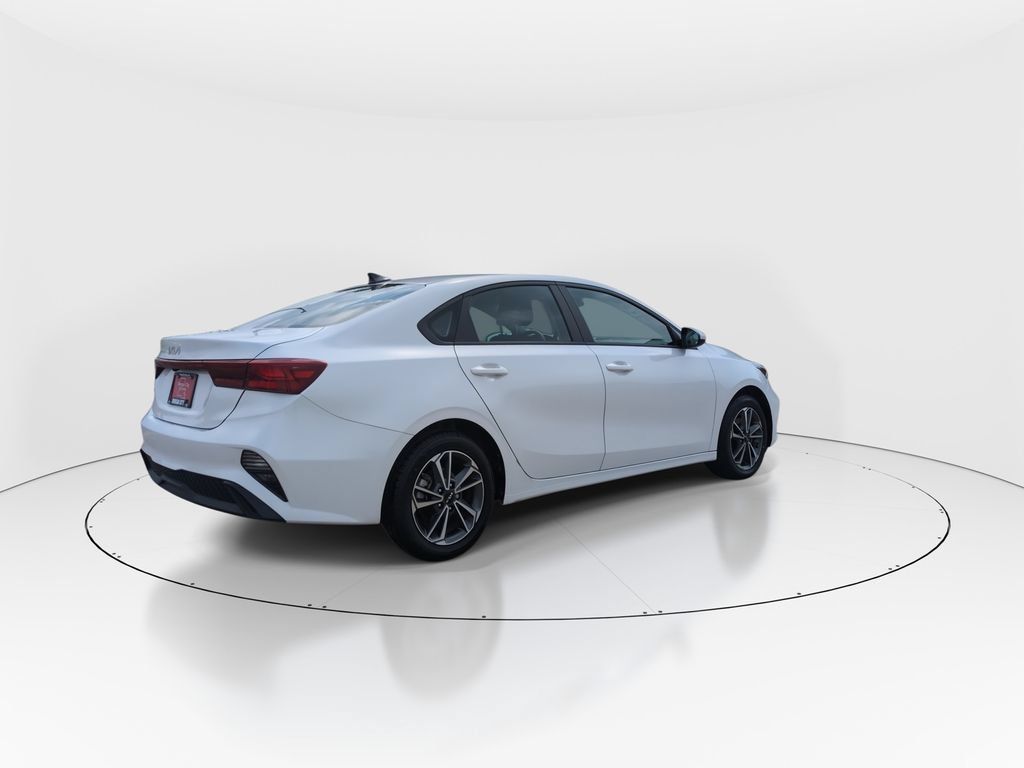Used 2023 Kia Forte LXS FWD image 8