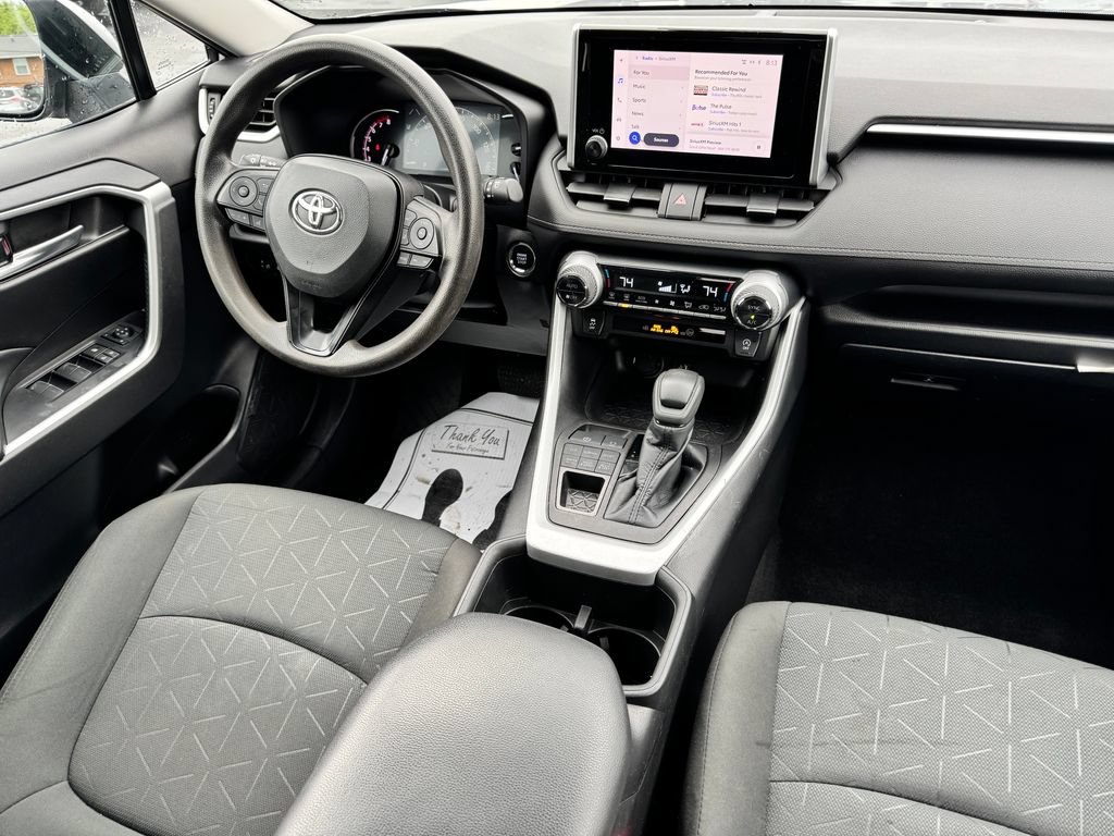 Used 2023 Toyota RAV4 XLE AWD/4WD image 12