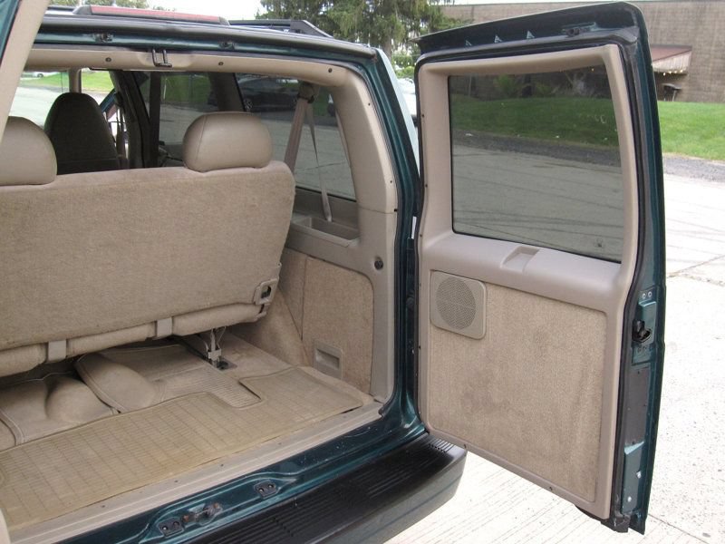 Used 1998 Chevrolet Astro AWD Passenger image 34