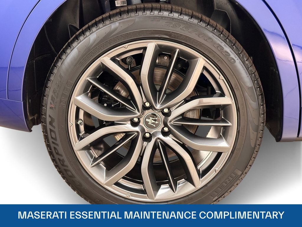 Used 2024 Maserati Levante GT Ultima AWD/4WD image 17