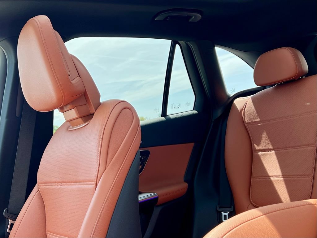 Certified 2026 Mercedes-Benz GLC 300 4MATIC image 17