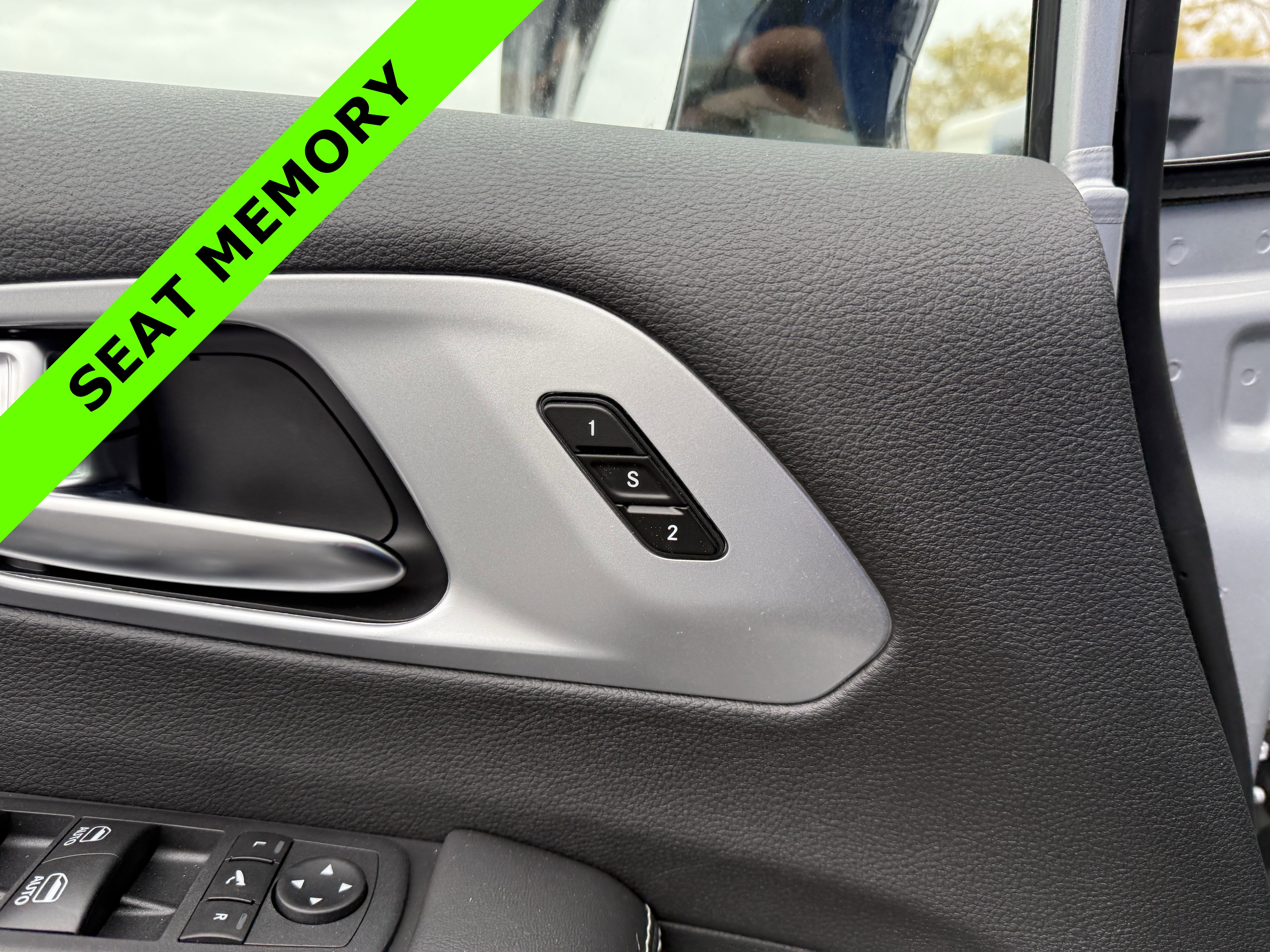 New 2026 Chrysler Pacifica Limited image 18