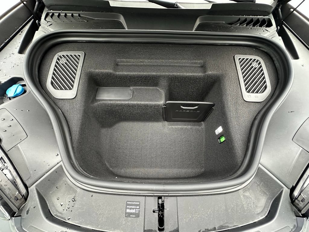 Used 2026 Porsche Macan Electric RWD image 42