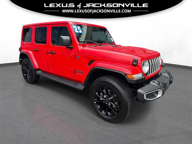 Used 2025 Jeep Wrangler Unlimited Sahara image 1