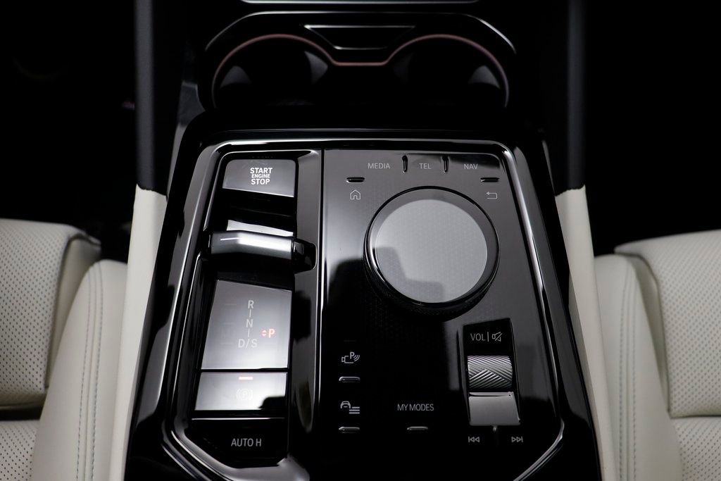 New 2026 BMW 530i xDrive w/ Premium Package image 12