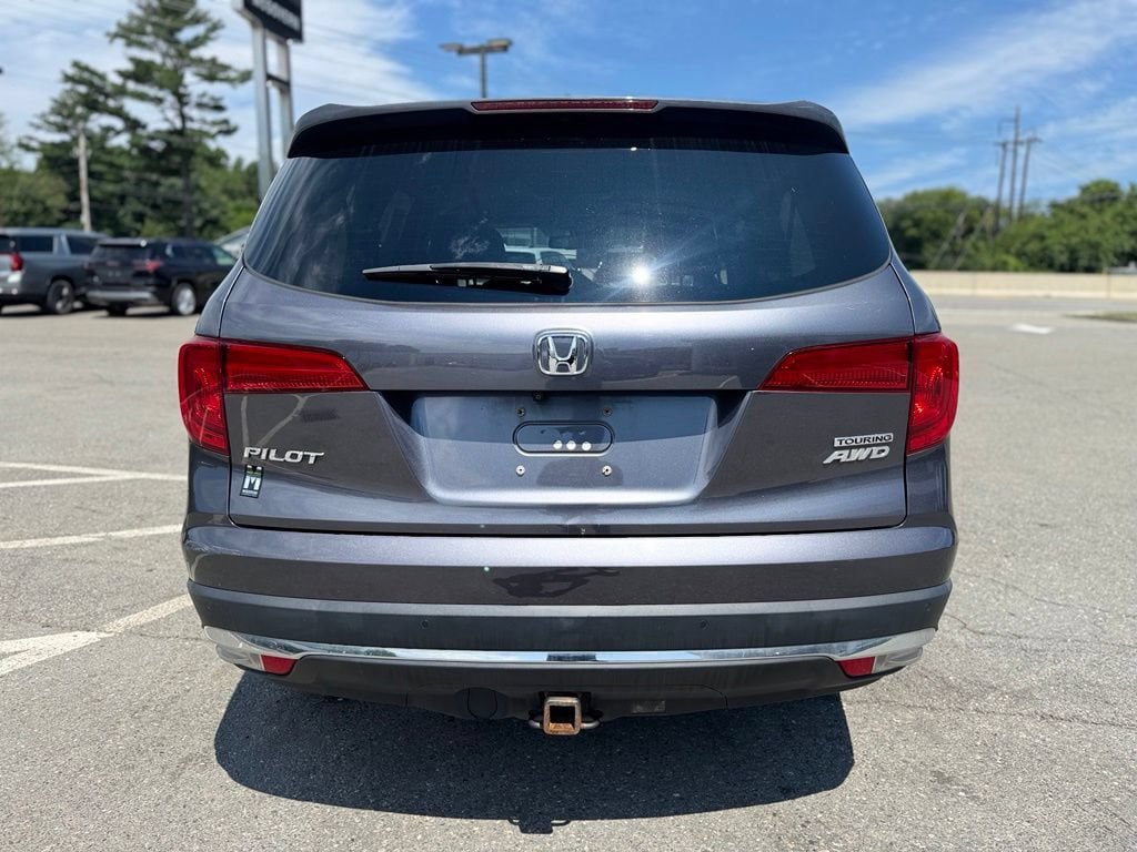 Used 2018 Honda Pilot Touring image 6